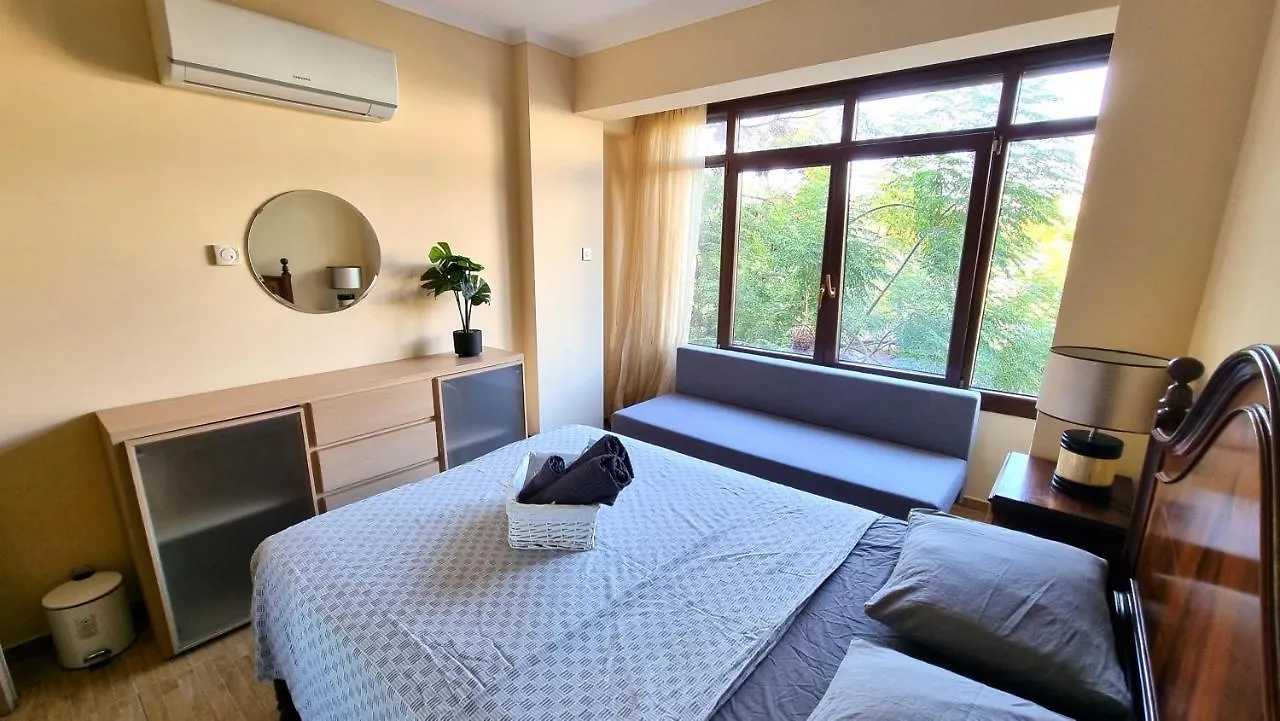 Salt Lake Serenity 2Br Apartment With Netflix Larnaca Cyprus